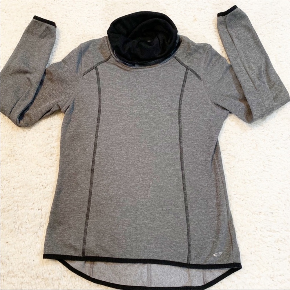 Champion Long Sleeved Duo Dry Top
